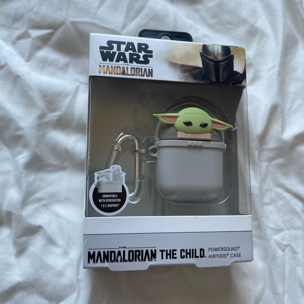 Star Wars Mandalorian AirPods Case